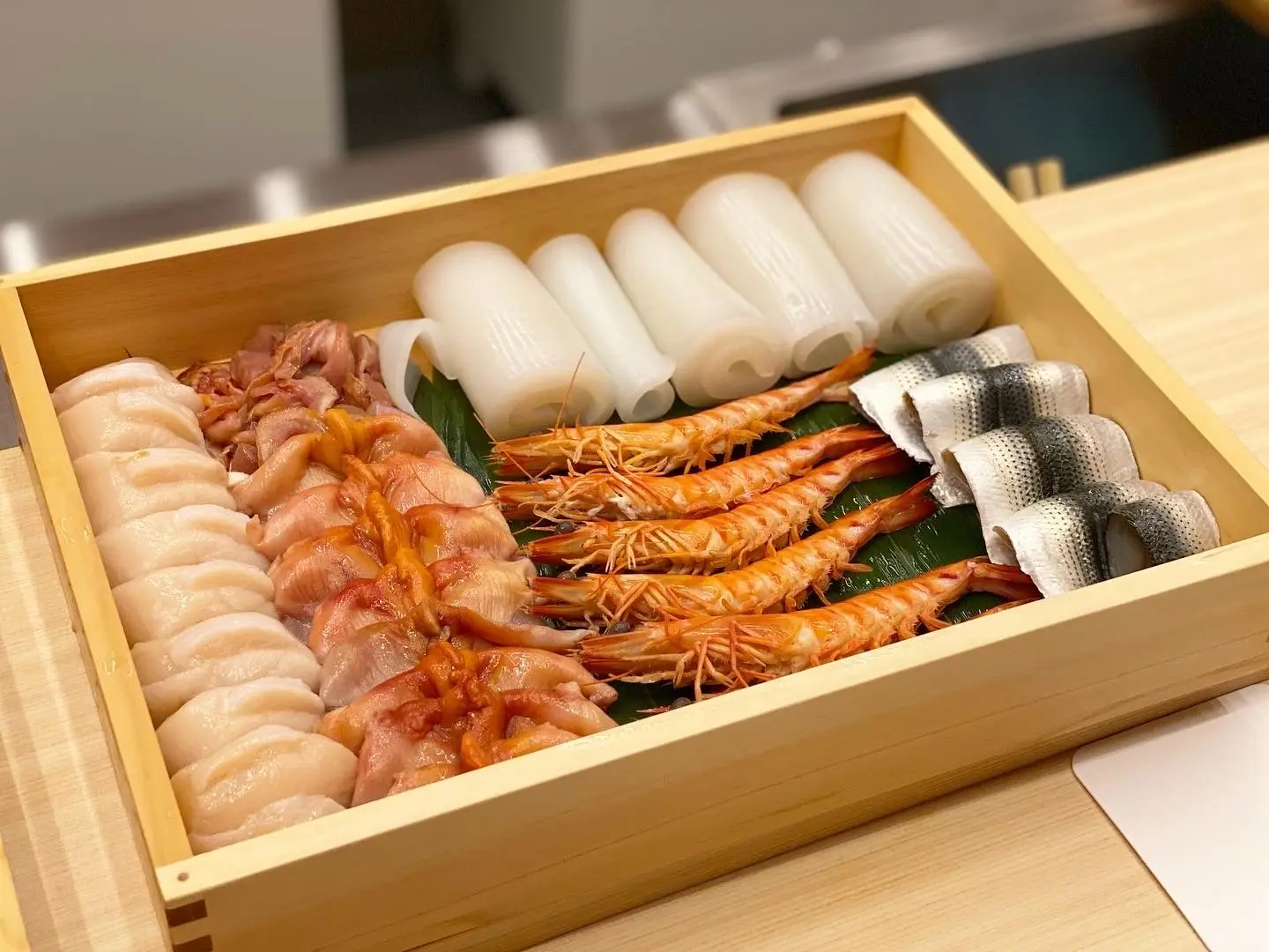 木箱に並んだその日のネタ